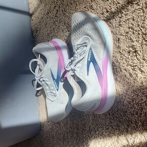 Brooks Women's Ghost 16- Gray with Pink